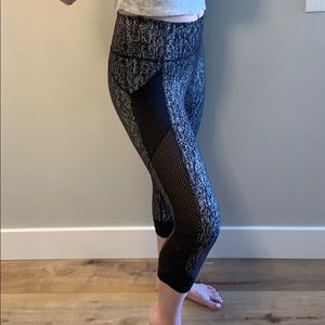 Lululemon Capri pants